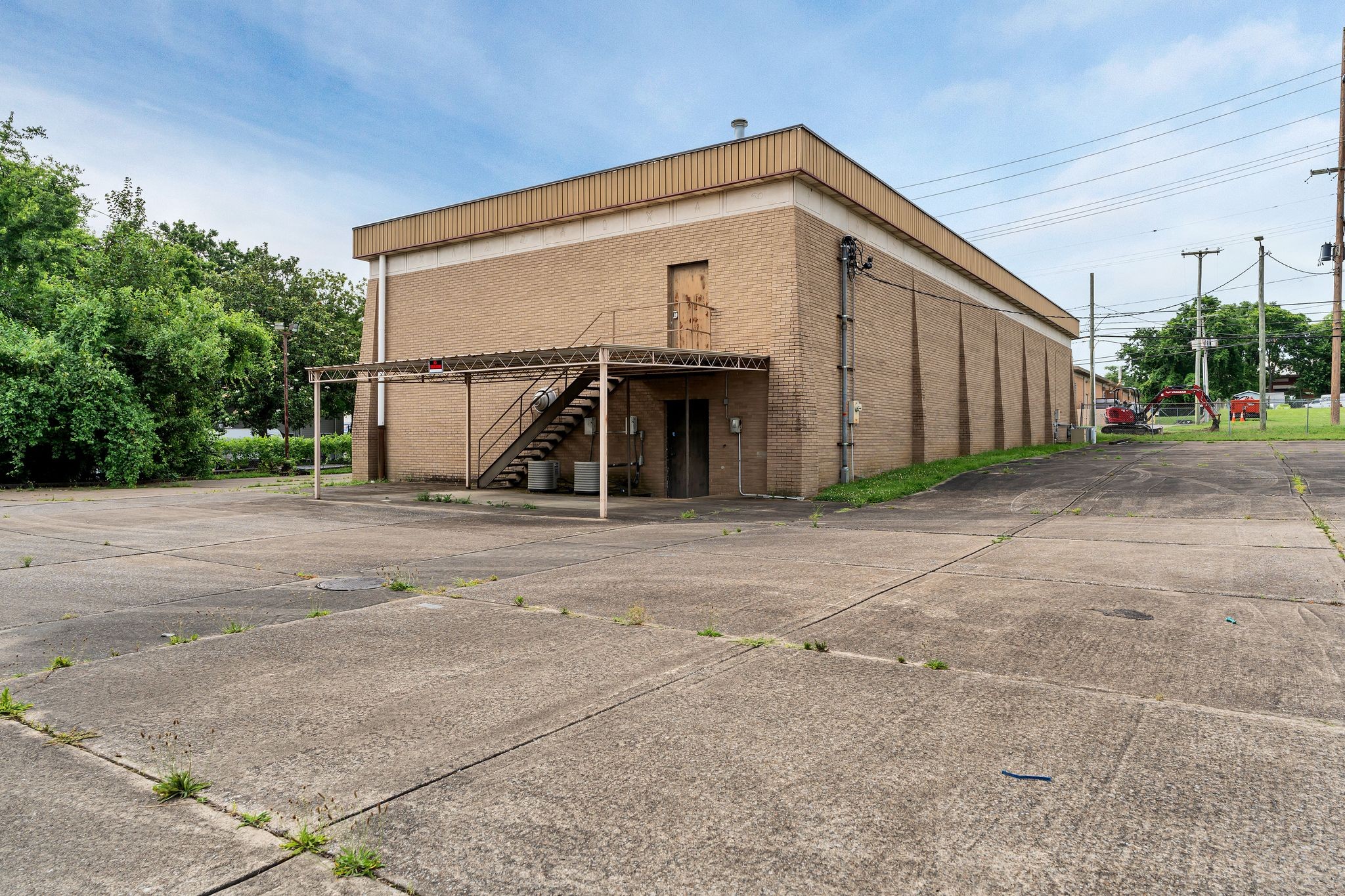 210 Woodruff Street Madison, TN 37115 - Photo 27 of 30 a front view of a house with a yard