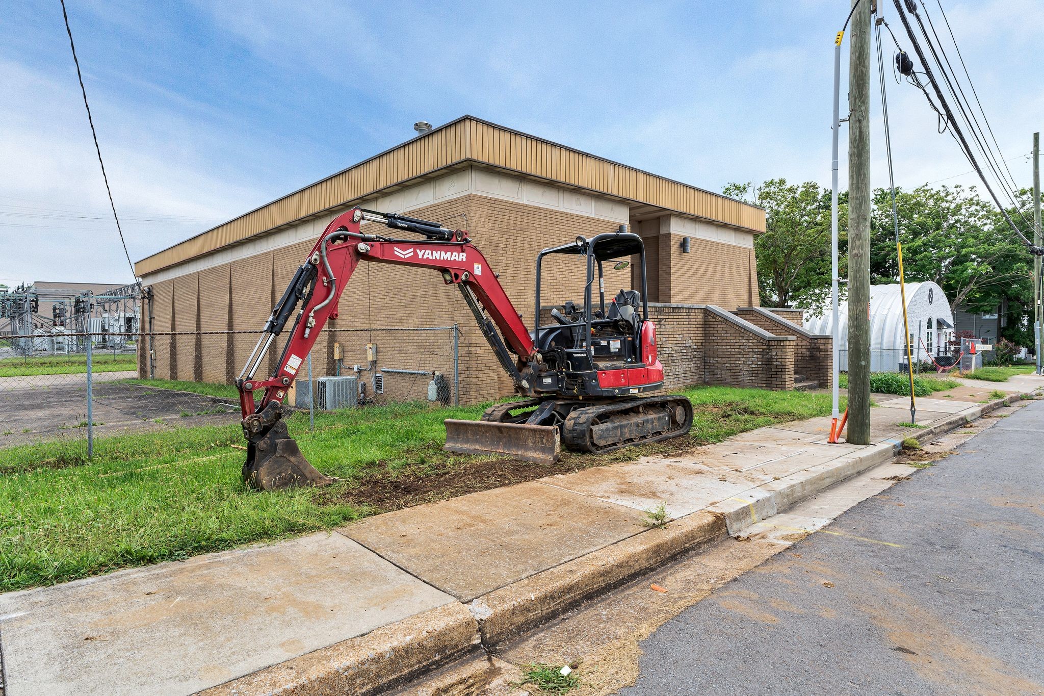 210 Woodruff Street Madison, TN 37115 - Photo 7 of 30 a front view of a house with entertaining space