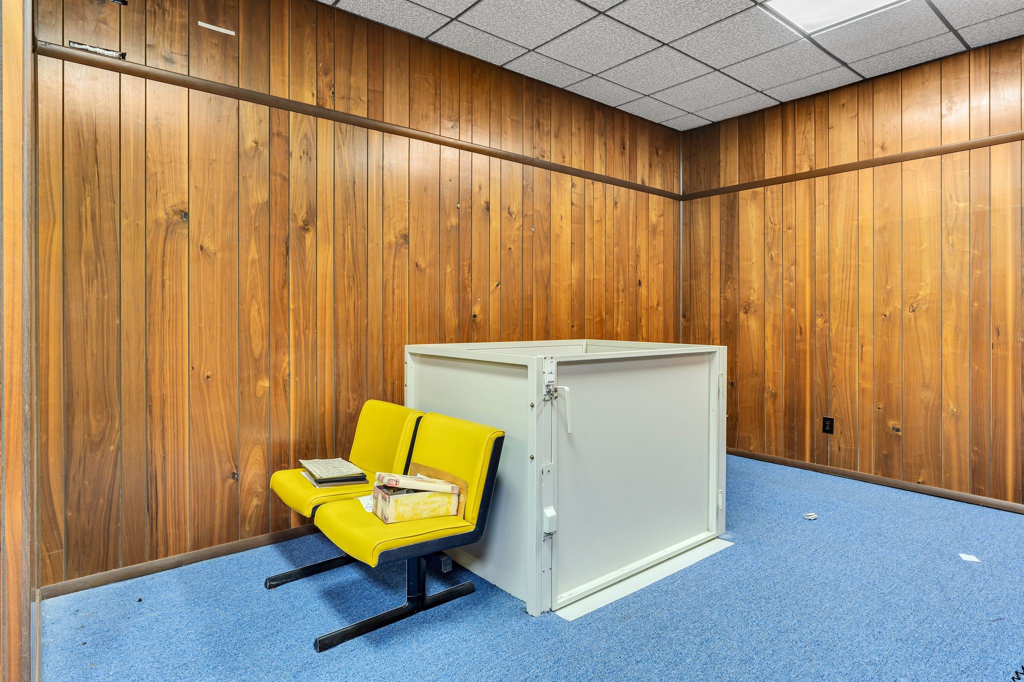 210 Woodruff Street Madison, TN 37115 - Photo 10 of 30 a living room with a furniture and a table