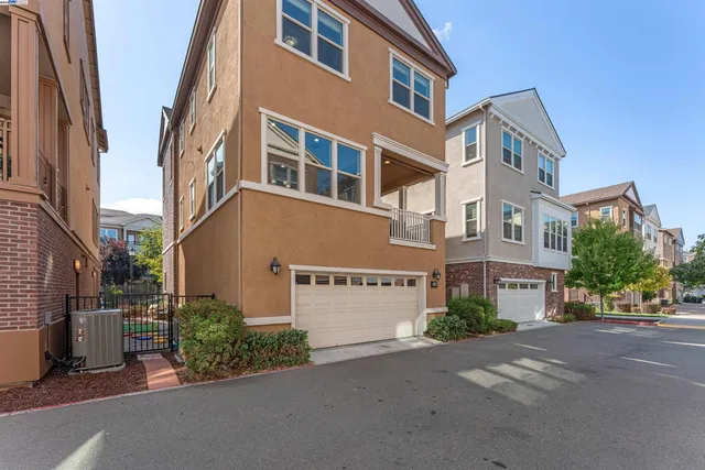 $1,878,000 | 1360 Brookline Loop, Pleasanton, CA 94566