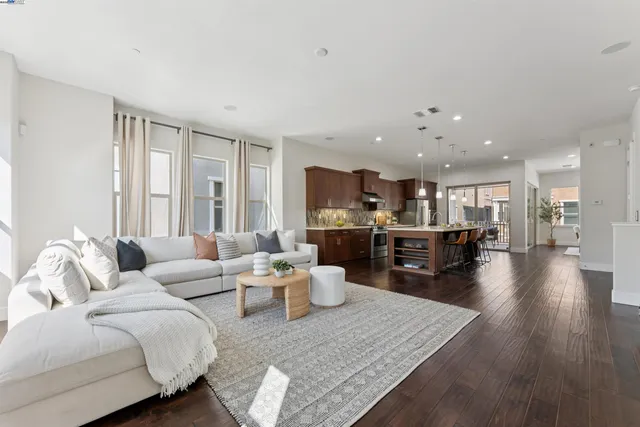 $1,878,000 | 1360 Brookline Loop, Pleasanton, CA 94566