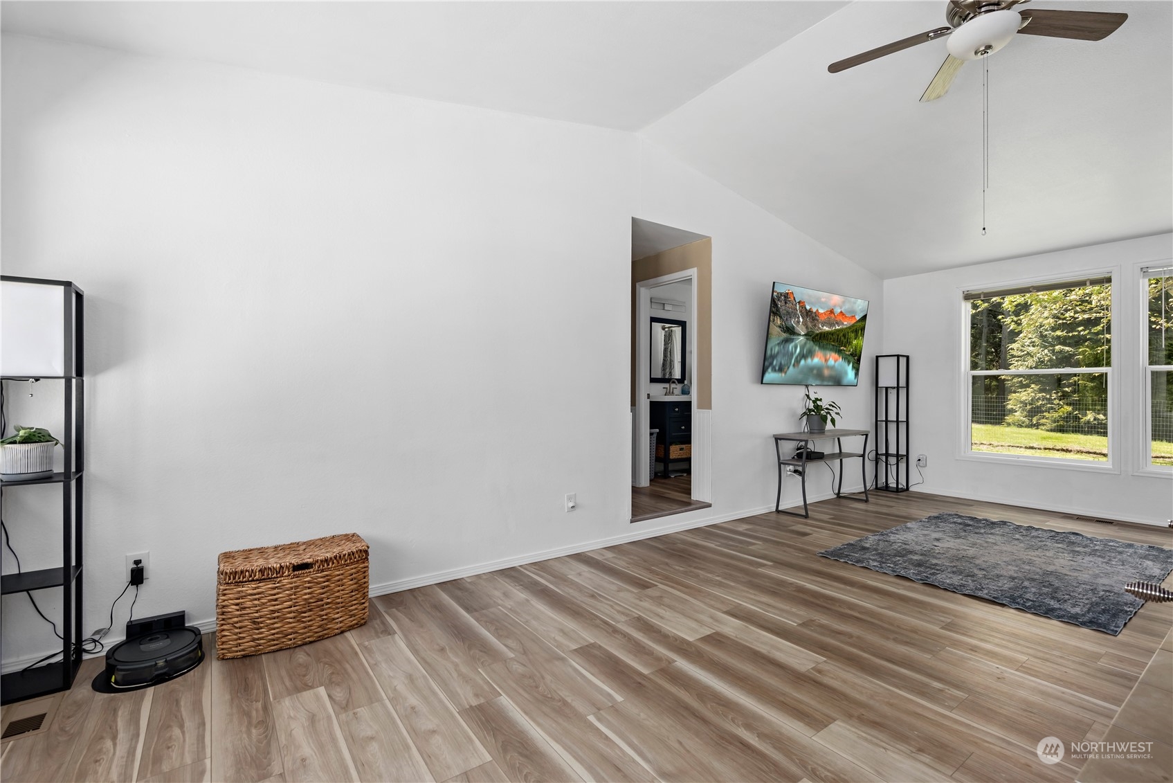 2717 Busby Road Oak Harbor, WA 98277 - Photo 5 of 39 Gallery Image 5