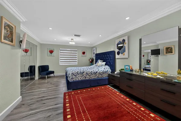 $675,000 | 918 Northeast 4th Street, Hallandale Beach, FL 33009