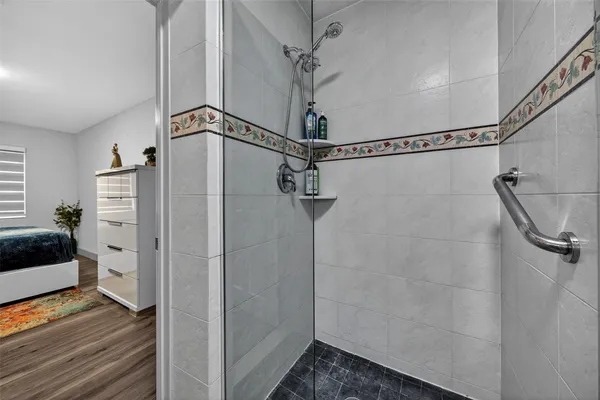 $675,000 | 918 Northeast 4th Street, Hallandale Beach, FL 33009