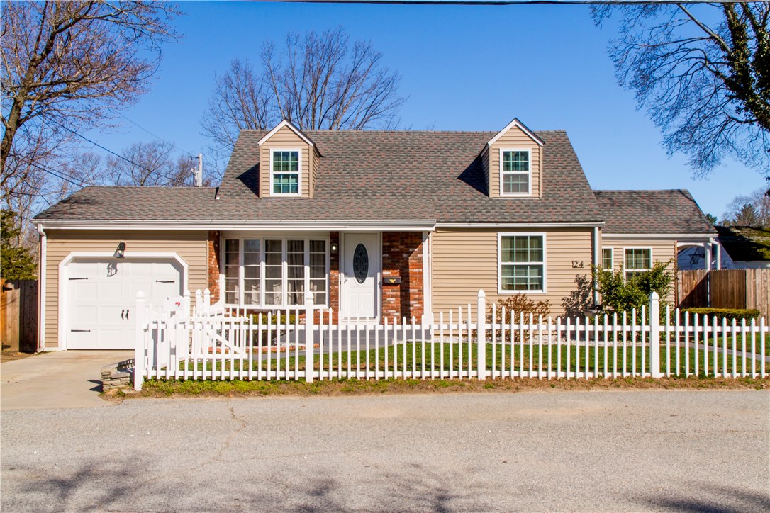 24 Hopeview Street Coventry, RI 02816 - Photo 1 of 23 Gallery Image 1
