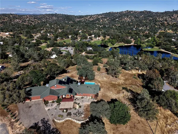 $549,800 | 42366 Holiday Way, Coarsegold, CA 93614