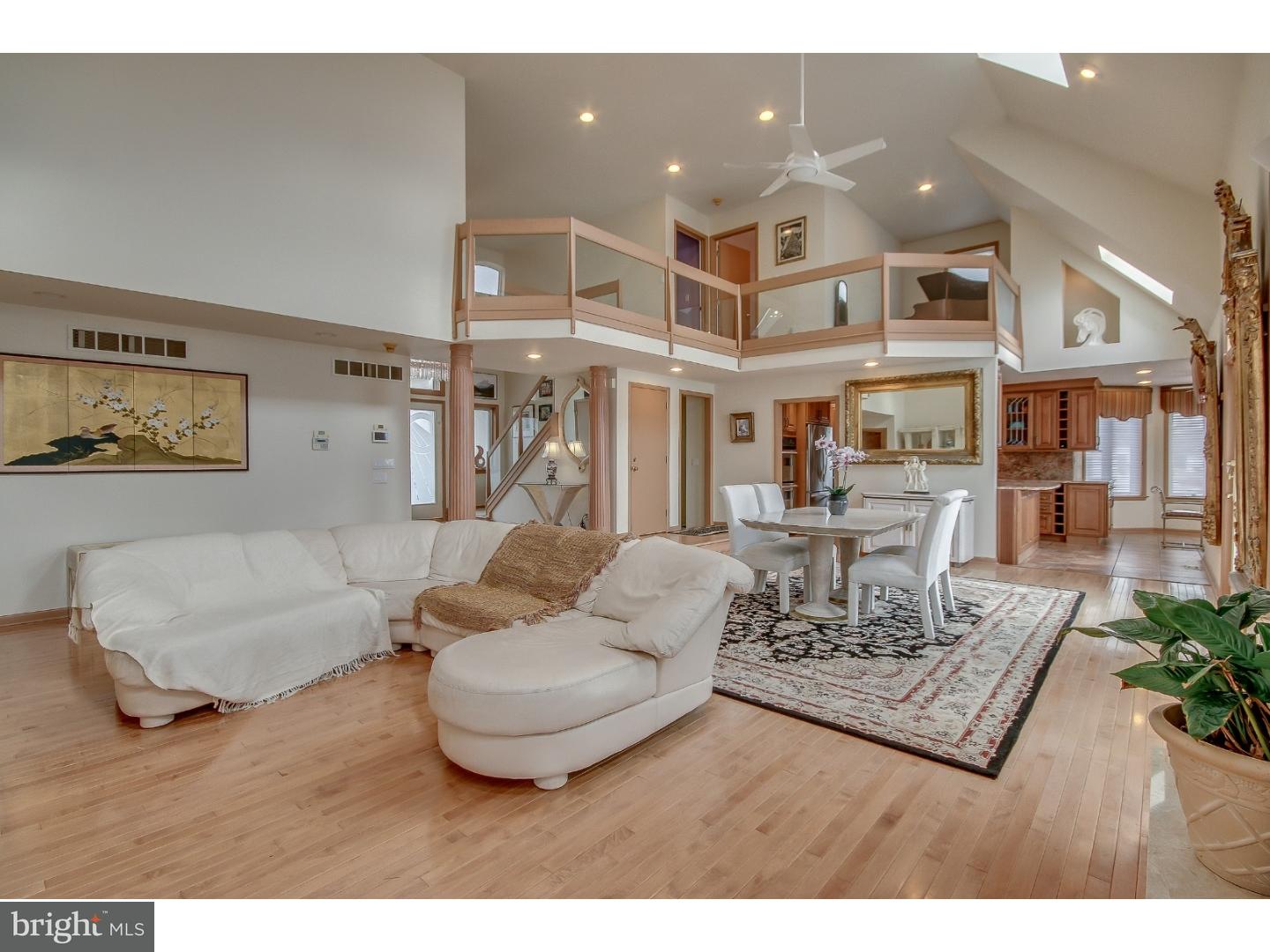 3347 Manor Road Huntingdon Valley, PA 19006 - Photo 3 of 25 Great Room