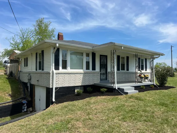 $339,000 | 205 Williams Road, Westmoreland, TN 37186