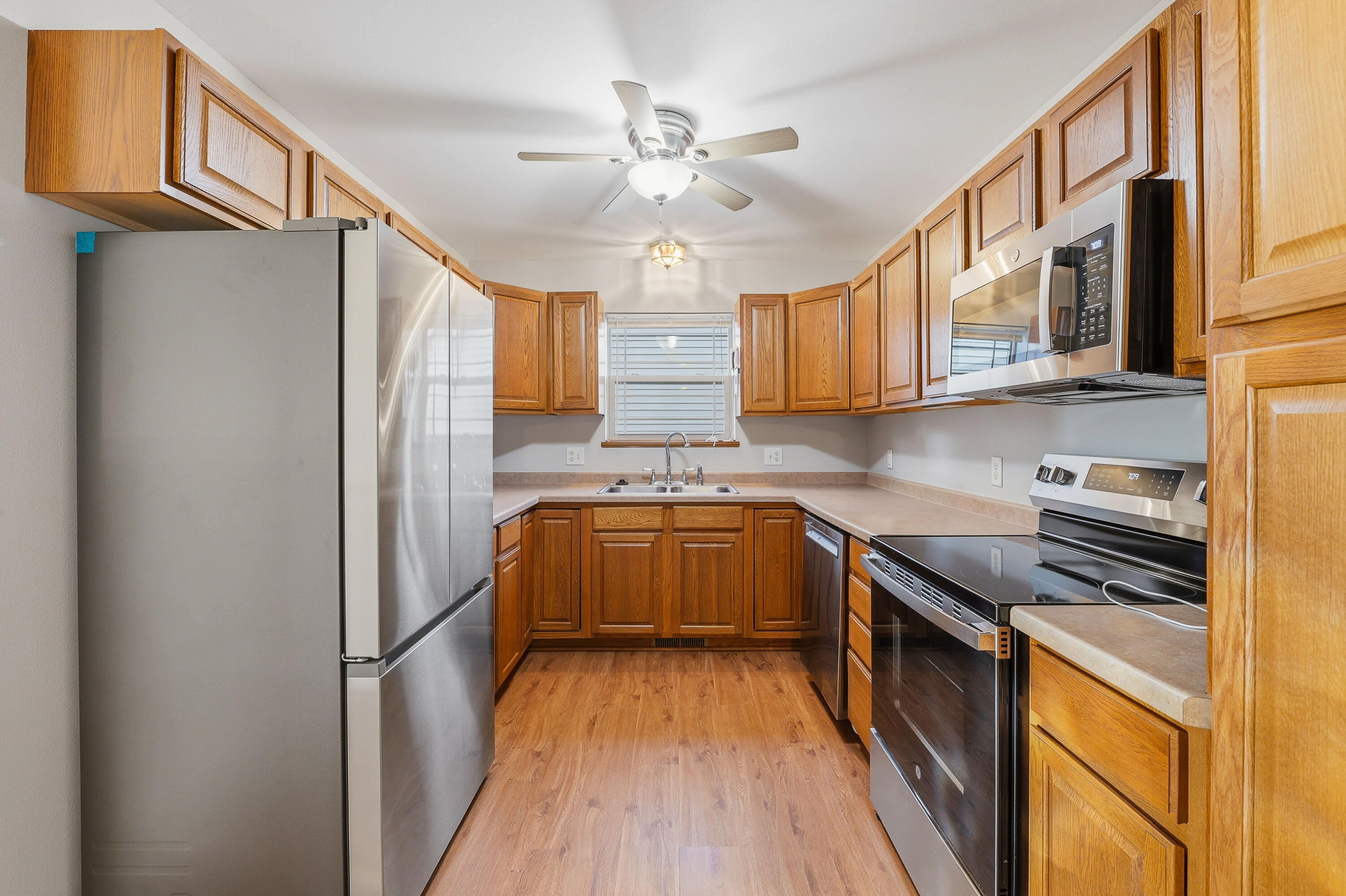 4510 Rigney Lane Madison, WI 53704 - Photo 4 of 19 P1671747