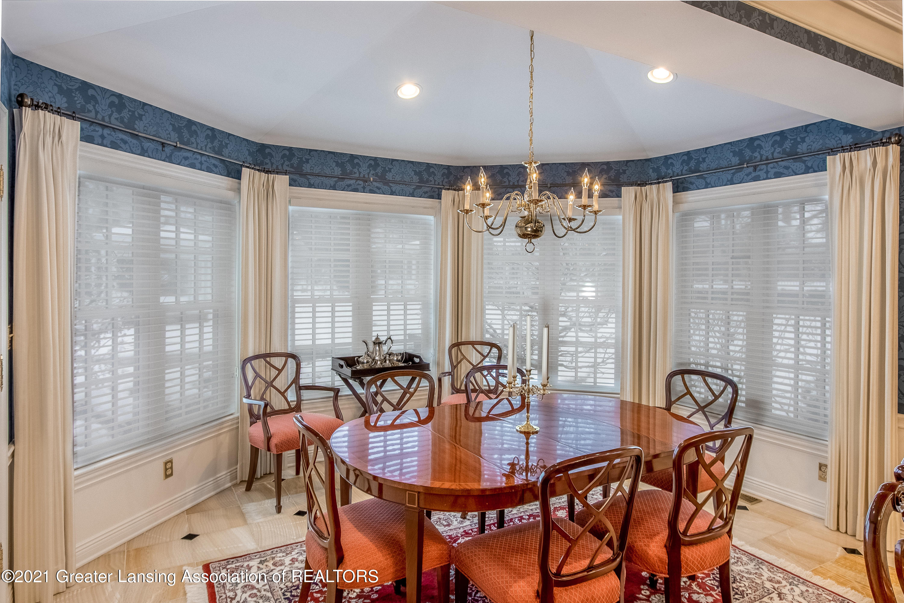 627 North Harrison Road East Lansing, MI 48823 - Photo 26 of 94 2 dining room chandeliers