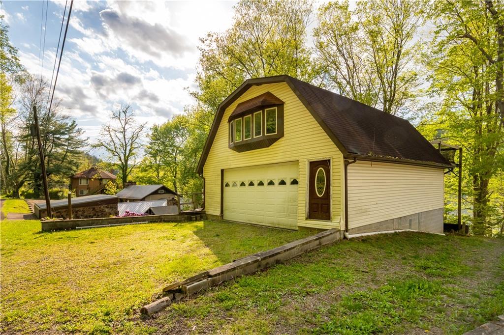 750 Lake Road Addison, PA 15411 - Photo 16 of 50