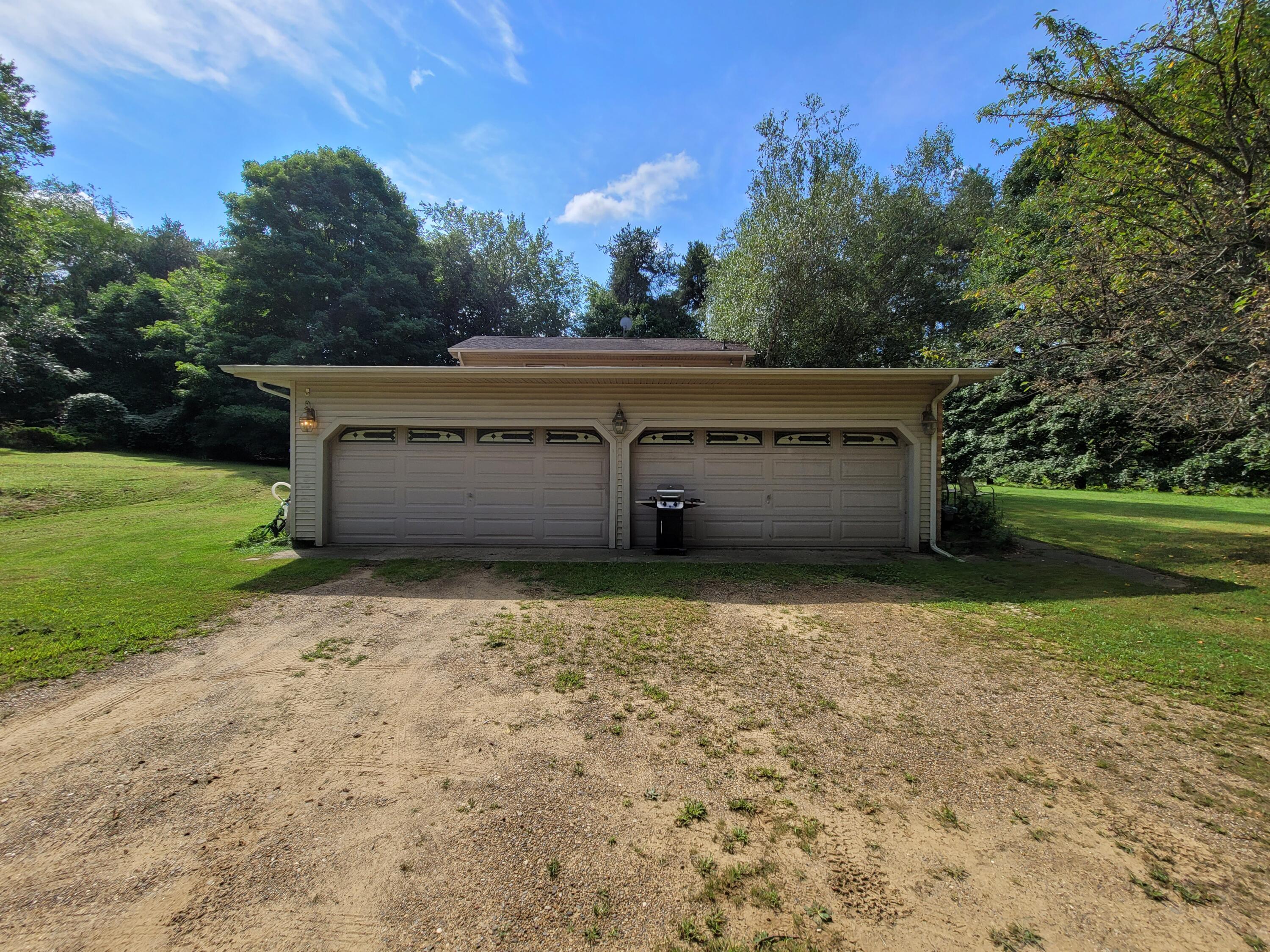 8575 Dixon Road Rives Junction, MI 49277 - Photo 36 of 38 20210831_120040