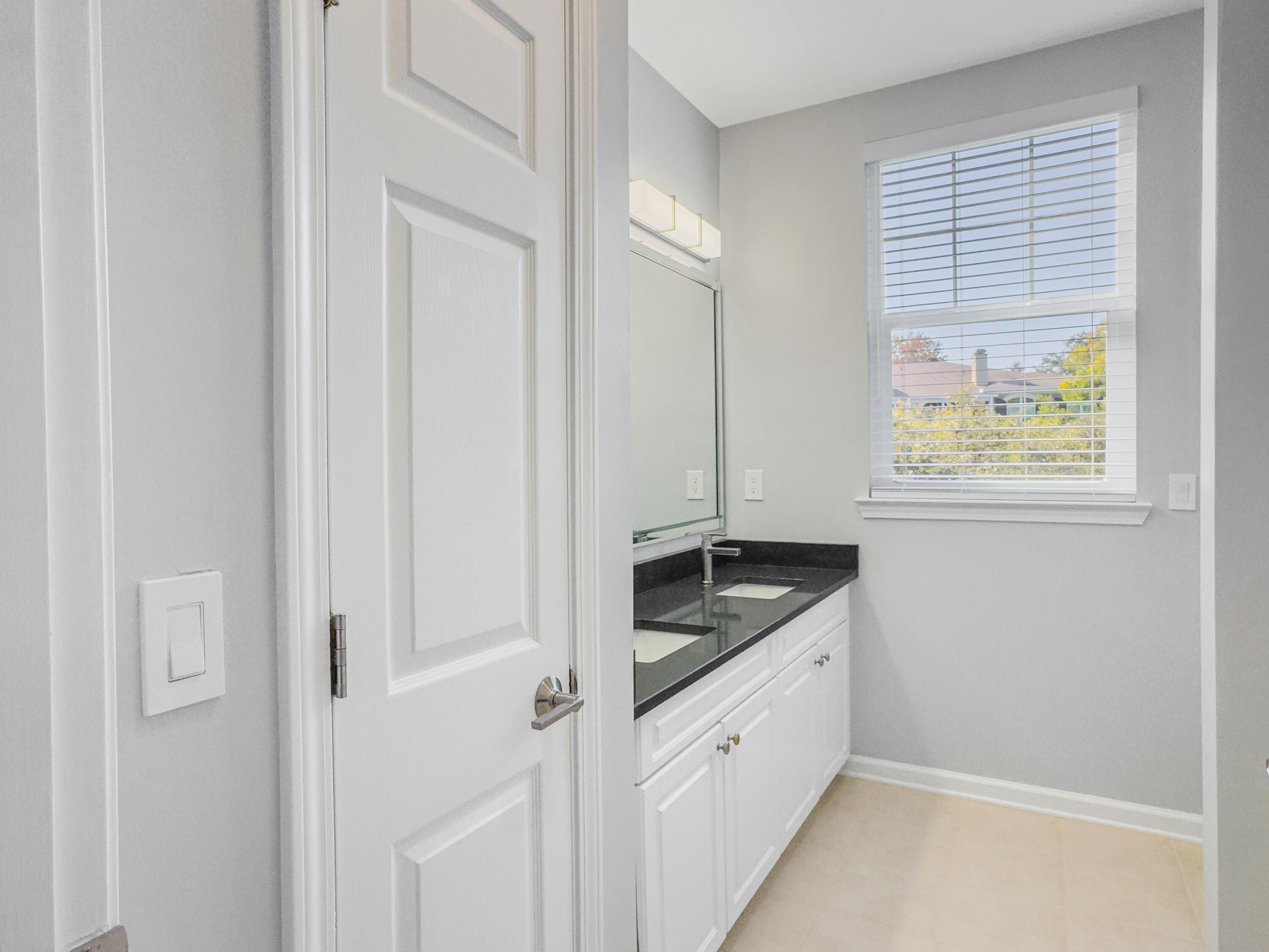 1526 Telfair Way Charleston, SC 29412 - Photo 22 of 29 Photo Nov 06 2025, 1 19 22 PM