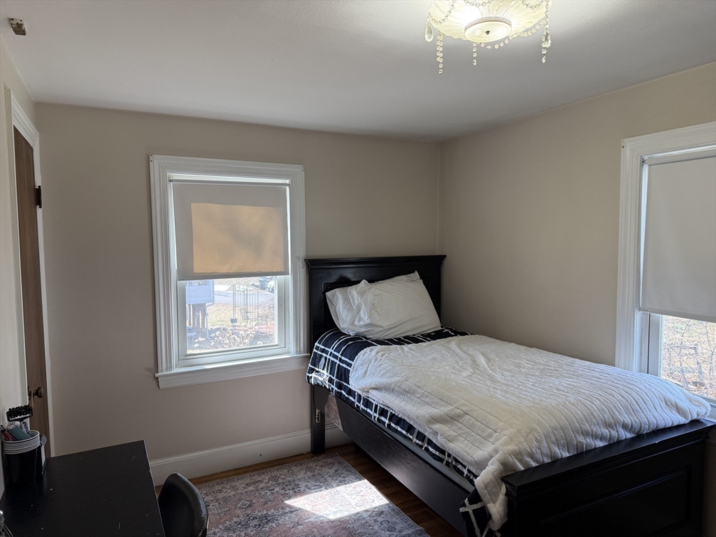 21 Spaulding Street Quincy, MA 02169 - Photo 8 of 9