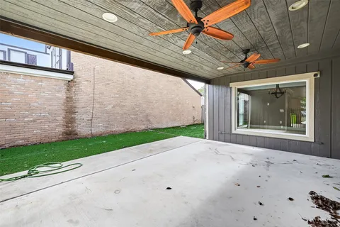 $320,000 | 2810 Quail Hollow Drive, Missouri City, TX 77459