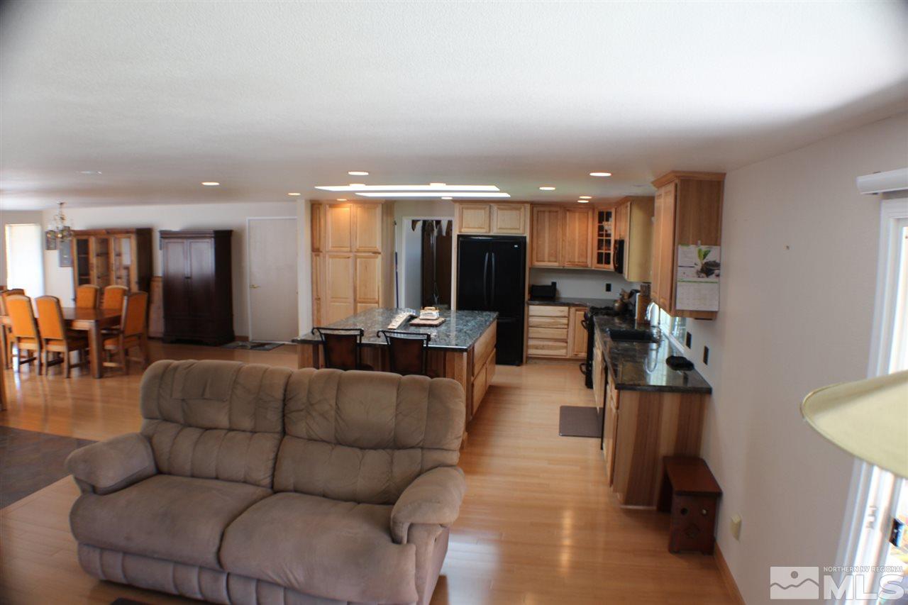 13730 Algonquin Drive Reno, NV 89521 - Photo 13 of 24 Photo 13