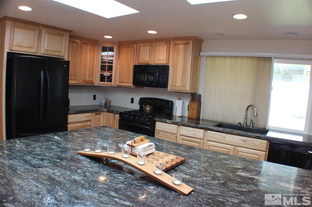 13730 Algonquin Drive Reno, NV 89521 - Photo 9 of 24 Photo 9