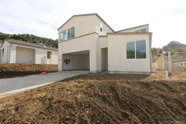 $824,000 | 35223 Bergamot Cove, Fallbrook, CA 92028
