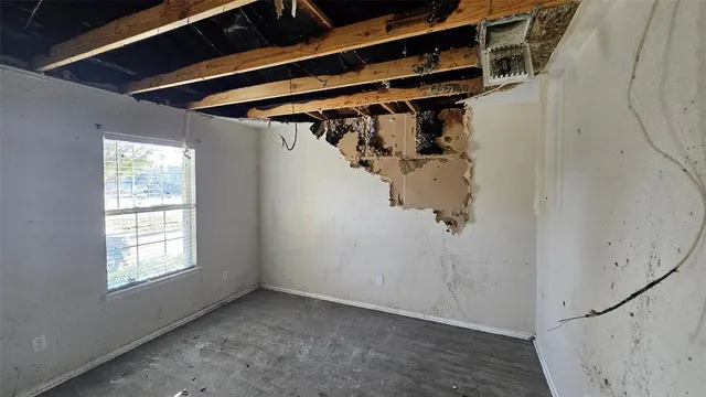 a view of walk in closet