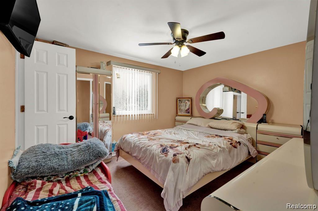 5583 Farmington Road West Bloomfield, MI 48322 - Photo 22 of 31 Gallery Image 22