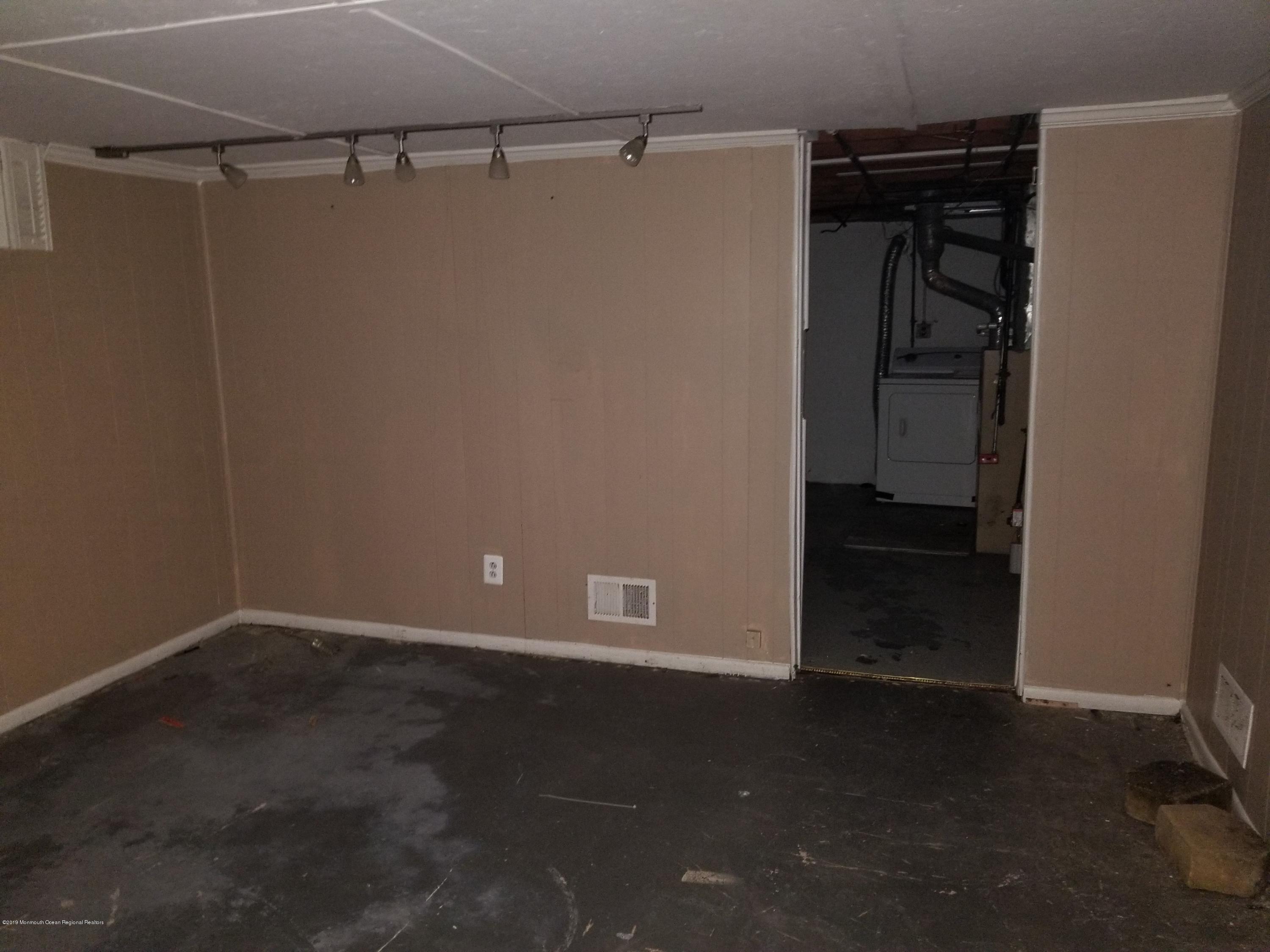 28 Leone Road Toms River, NJ 08755 - Photo 15 of 17 20190502_135025