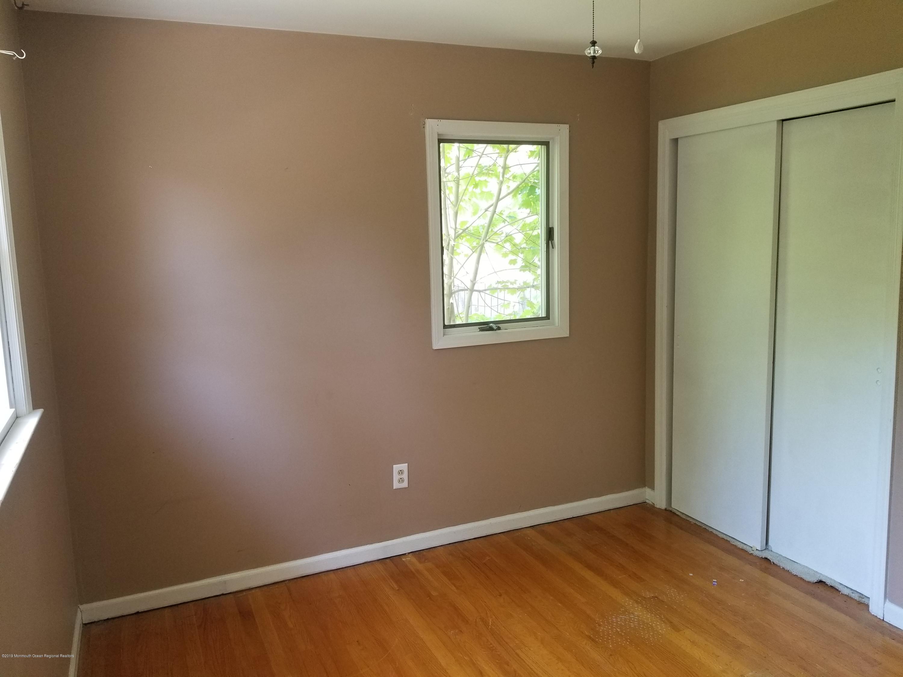 28 Leone Road Toms River, NJ 08755 - Photo 10 of 17 20190502_134847