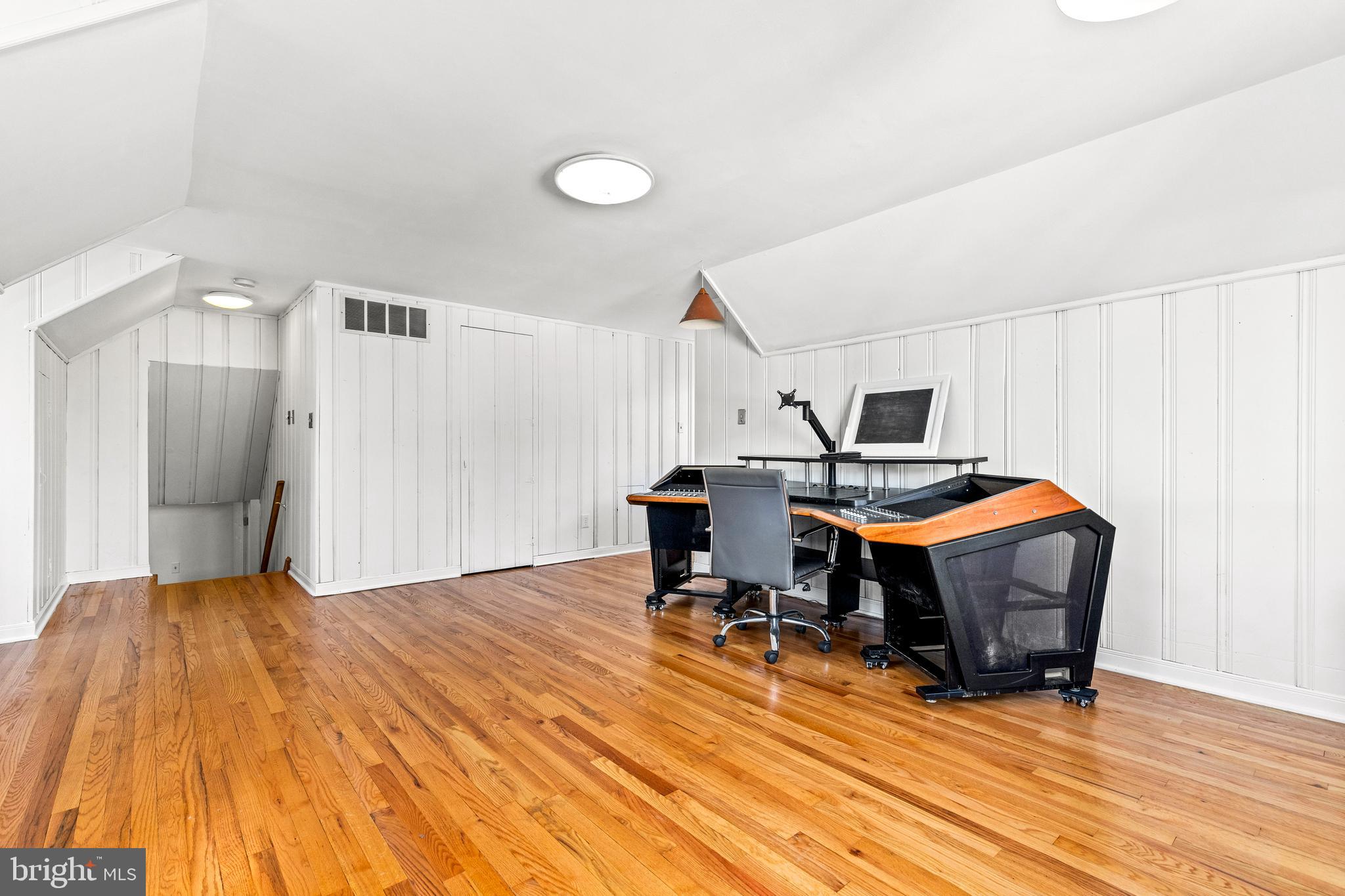 11508 Colt Terrace Silver Spring, MD 20902 - Photo 31 of 50 Gallery Image 31
