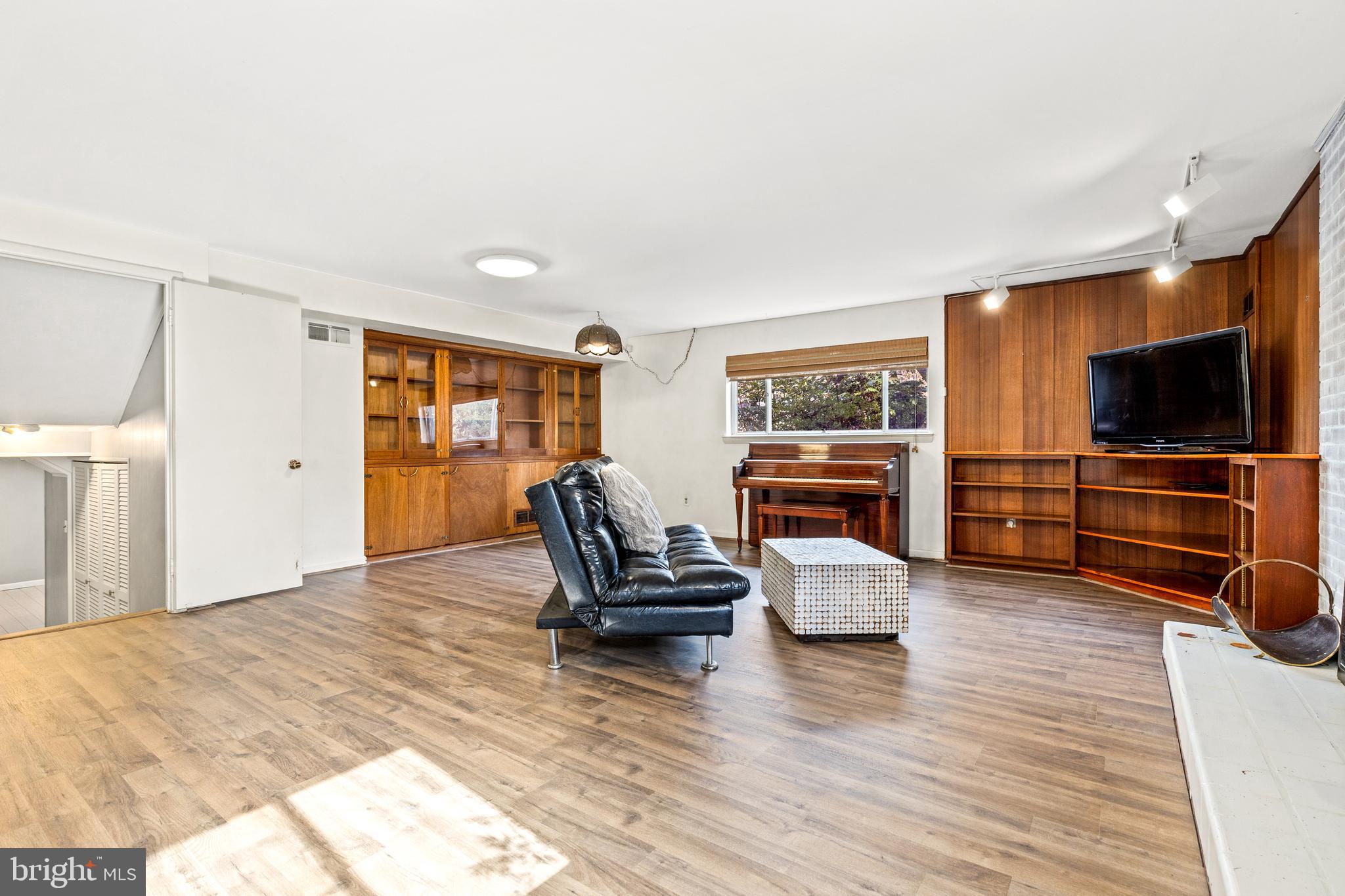 11508 Colt Terrace Silver Spring, MD 20902 - Photo 41 of 50 Gallery Image 41