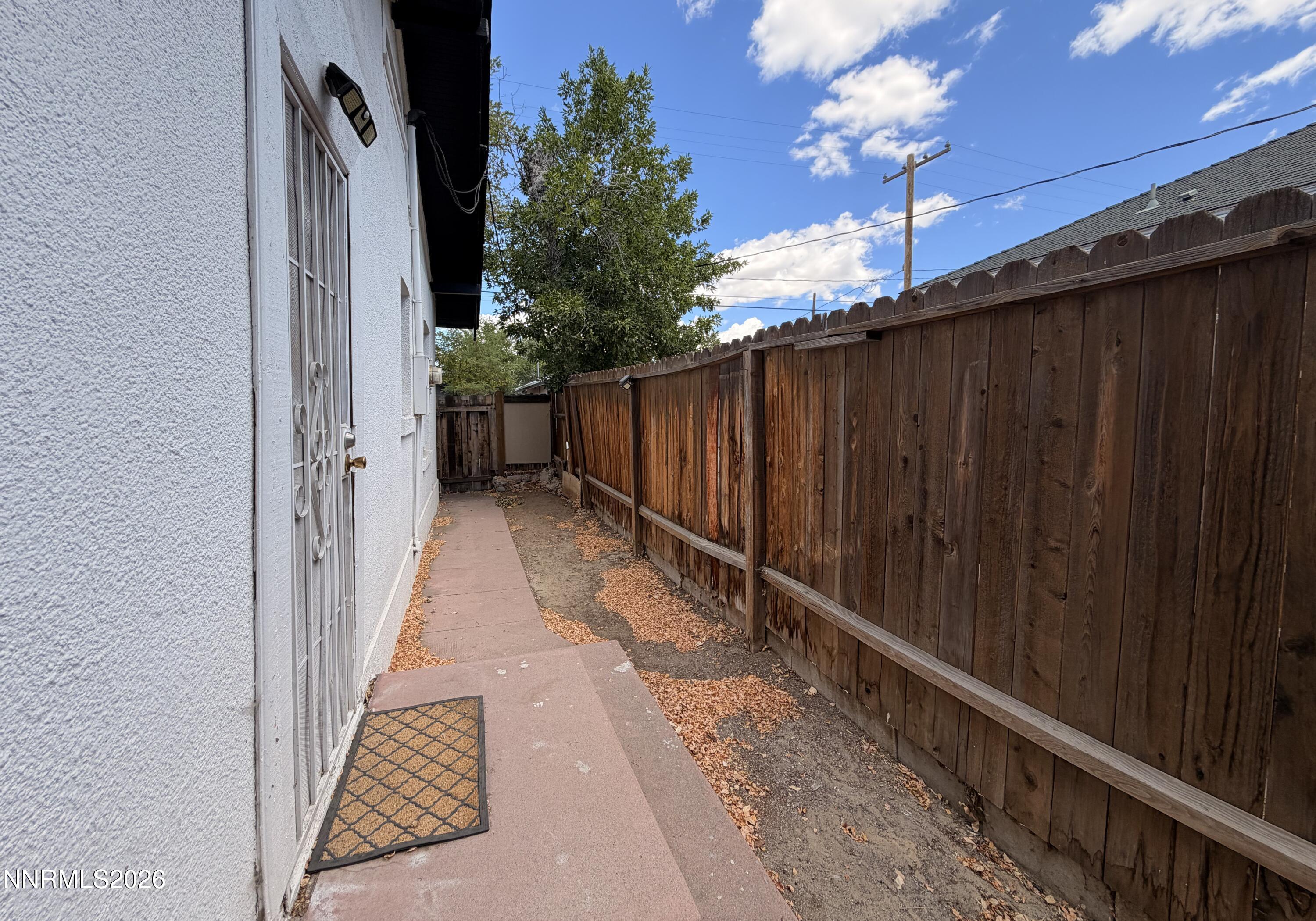 319 Thoma Street Reno, NV 89502 - Photo 18 of 20 2026-06-28 12.22.39