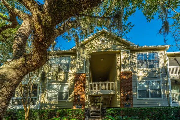 $319,000 | 1600 Long Grove Drive, Unit 1422, Mount Pleasant, SC 29464