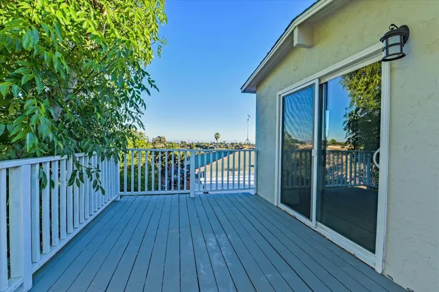 $3,825 | 2563 Roseview Place, San Diego, CA 92105