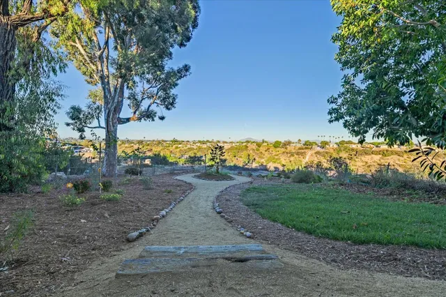 $3,825 | 2563 Roseview Place, San Diego, CA 92105