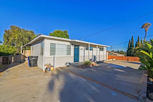 $3,825 | 2563 Roseview Place, San Diego, CA 92105