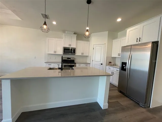 $3,000 | 1447 Southwest 67th Drive, Gainesville, FL 32607