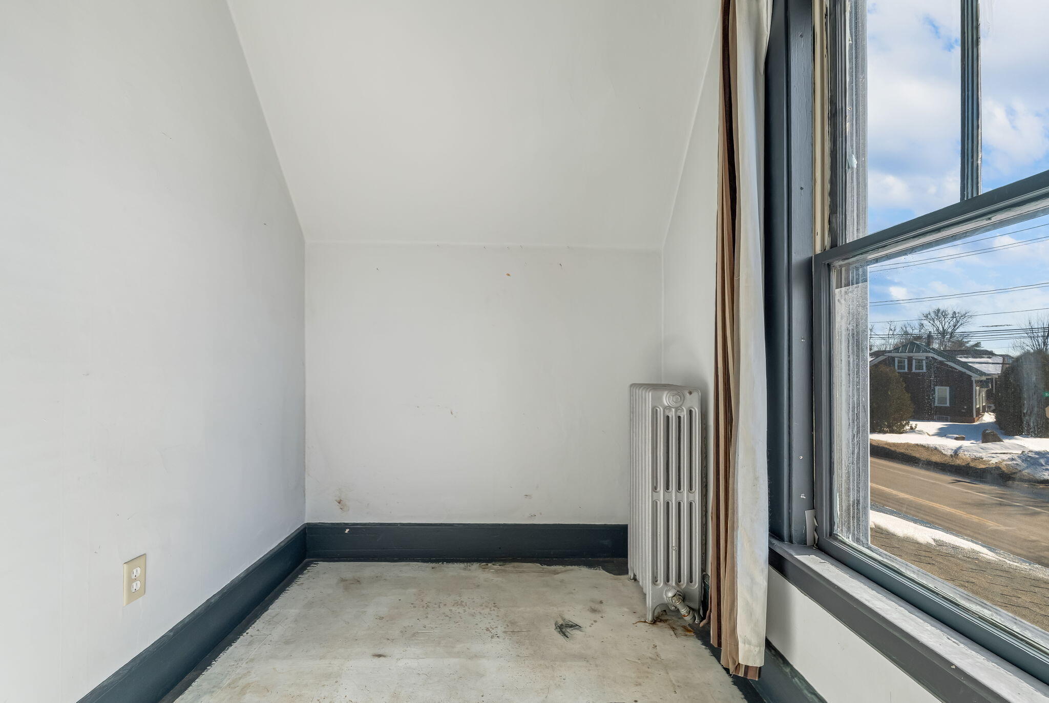 216 Russell Street Lewiston, ME 04240 - Photo 30 of 67 33-web-or-mls-216-russell-st