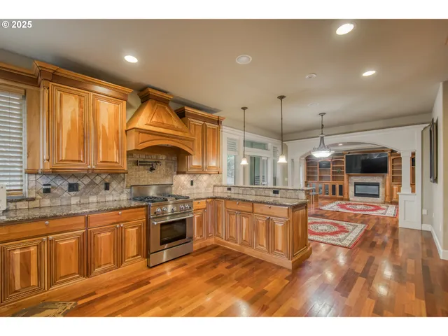 $1,190,000 | 12491 Southeast Capri Court, Happy Valley, OR 97086