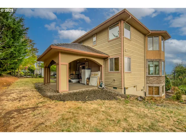 $1,190,000 | 12491 Southeast Capri Court, Happy Valley, OR 97086