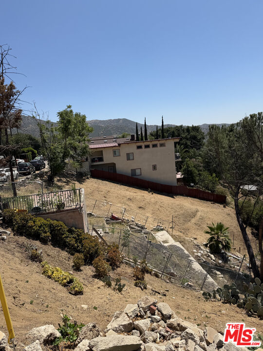 9477 Reverie Road Tujunga, CA 91042 - Photo 15 of 18