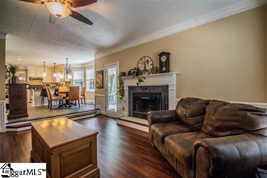 101 West Silverleaf Street Greer, SC 29650 - Photo 4 of 18 Gallery Image 4