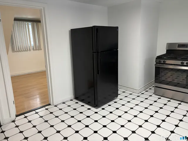 $1,500 | 14 Thill Street, West Haven, CT 06516