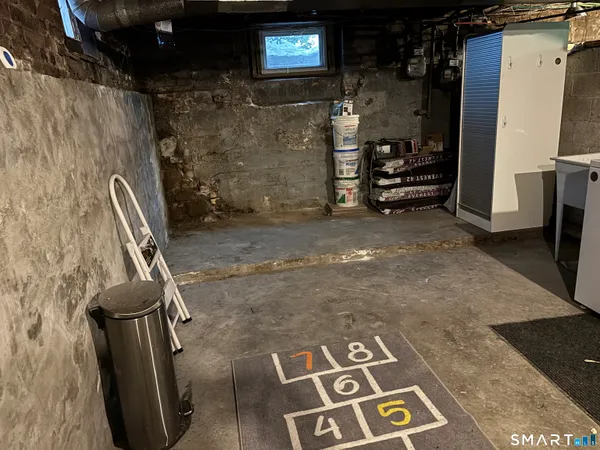 $1,500 | 14 Thill Street, West Haven, CT 06516