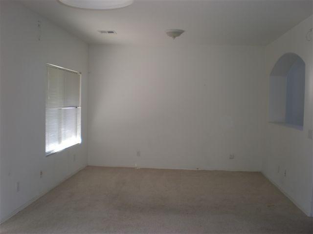 1309 West Carson Road Phoenix, AZ 85041 - Photo 4 of 9 Family