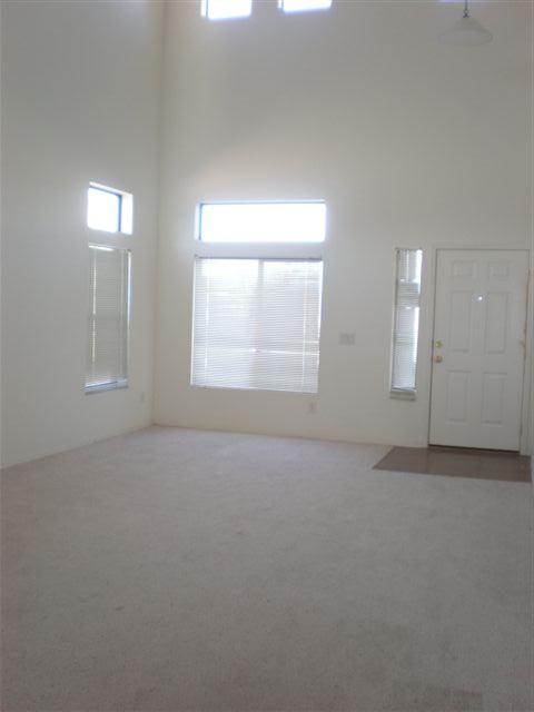 1309 West Carson Road Phoenix, AZ 85041 - Photo 5 of 9 Living Room