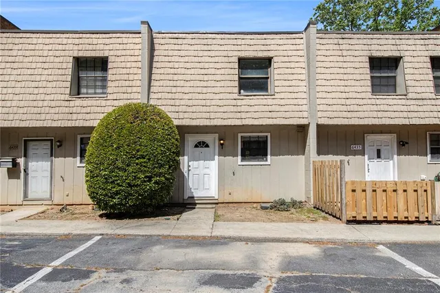 $129,900 | 6437 Stone Way, Morrow, GA 30260