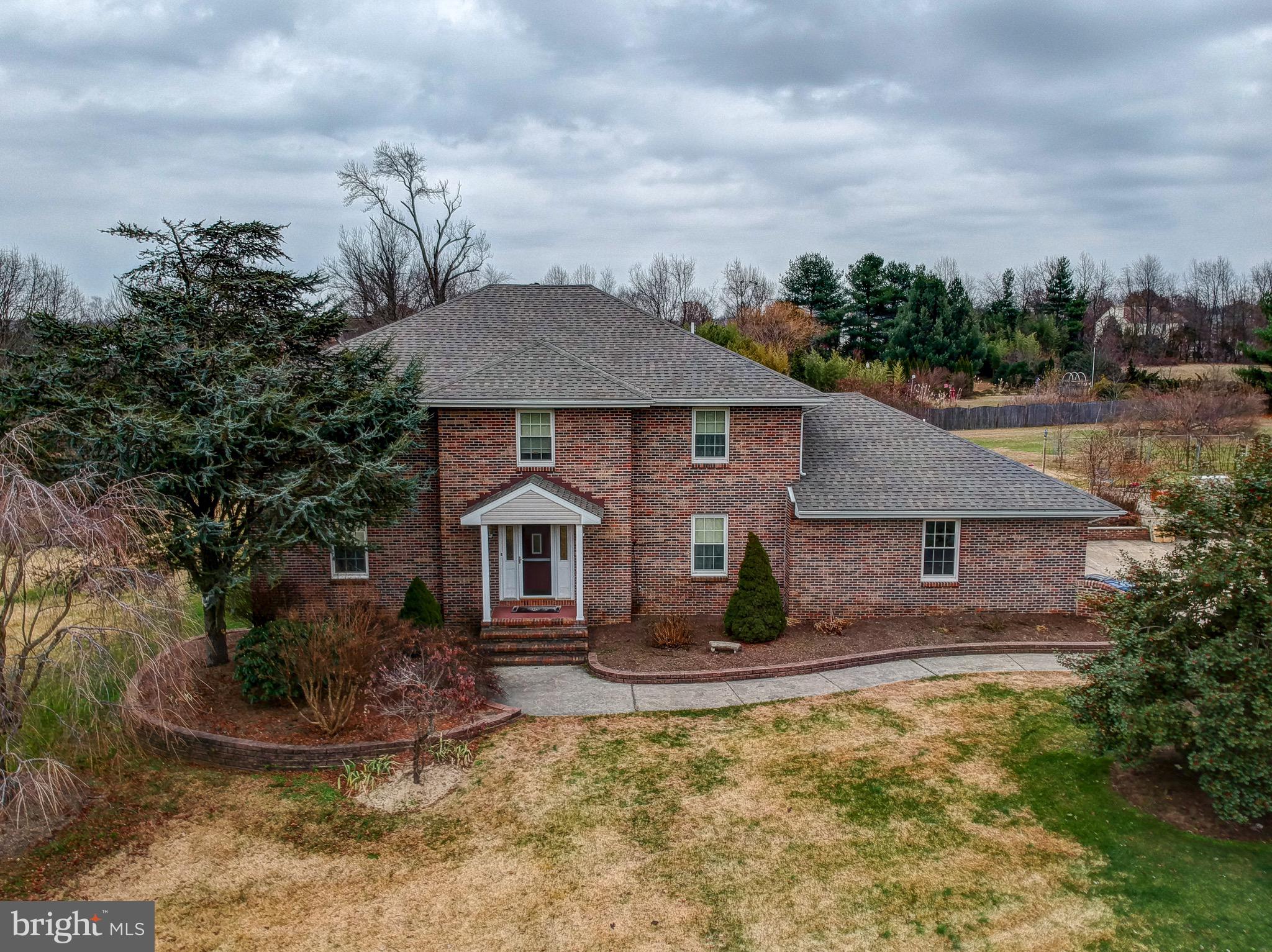 242 Georgetown Road Columbus, NJ 08022 - Photo 1 of 45