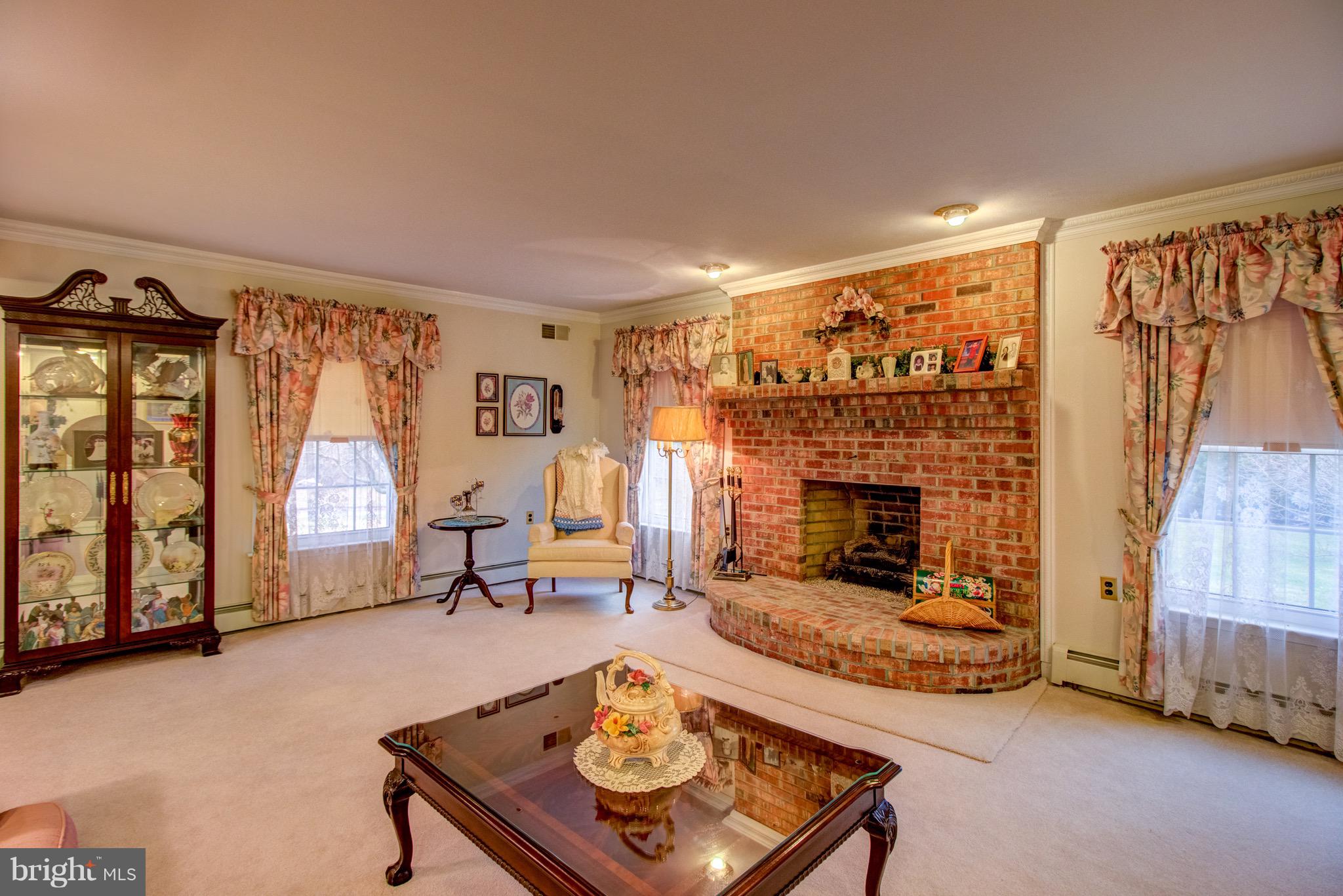 242 Georgetown Road Columbus, NJ 08022 - Photo 11 of 45