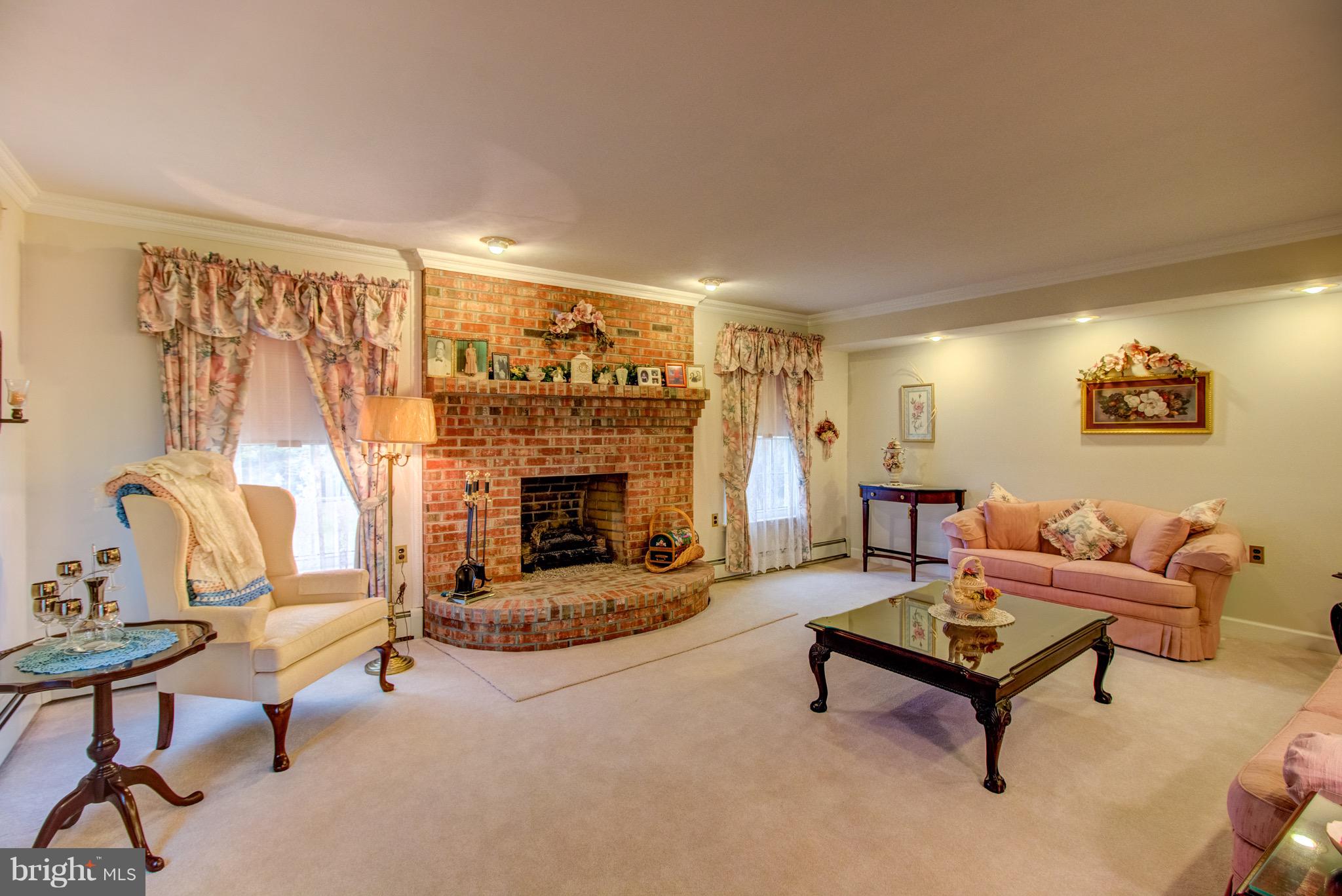 242 Georgetown Road Columbus, NJ 08022 - Photo 10 of 45