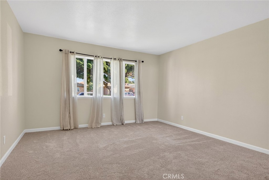 4731 Hamilton Avenue Oxnard, CA 93033 - Photo 14 of 32 Bedroom1_1