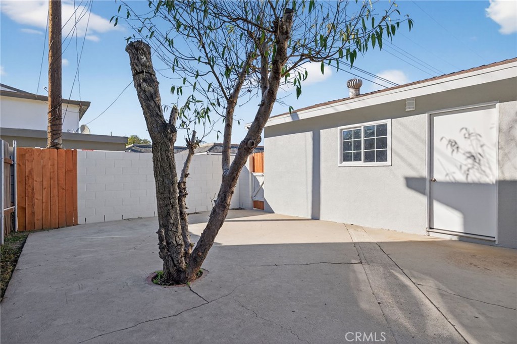 4731 Hamilton Avenue Oxnard, CA 93033 - Photo 28 of 32 Back Patio_2