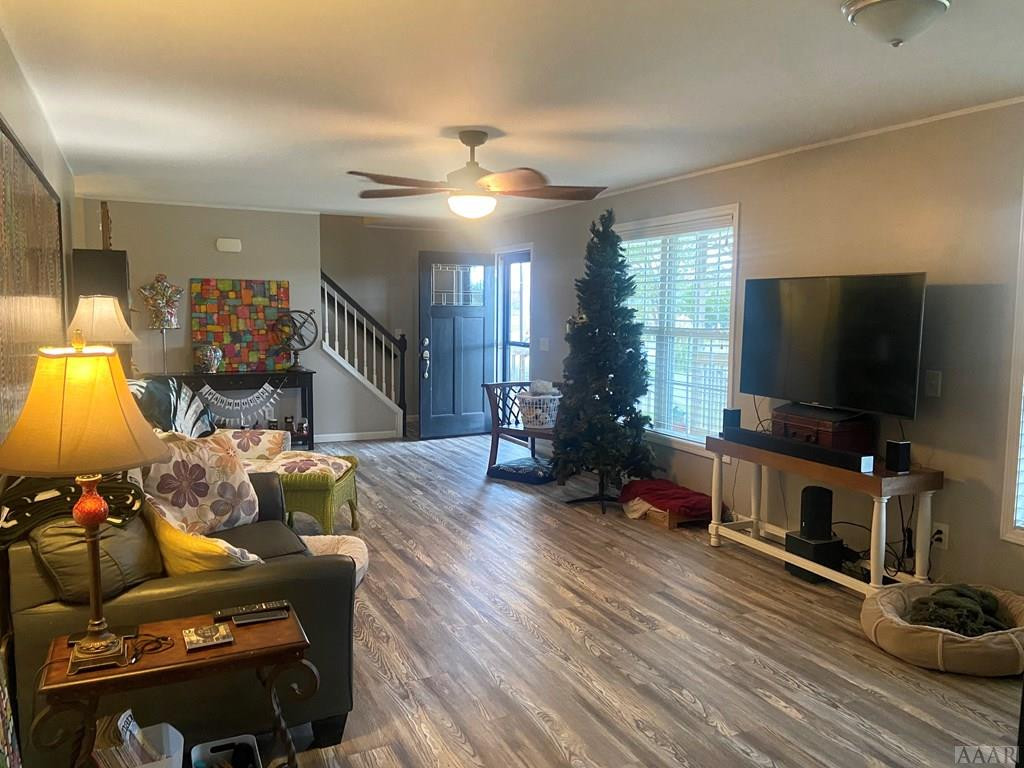 89 Corner High Road Eure, NC 27935 - Photo 8 of 30 Living Room